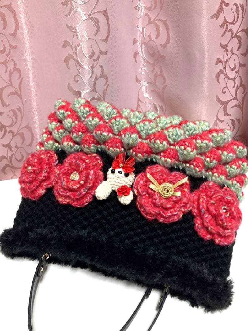 ♥️手編み♥️ハンドメイド♥️いちごバッグ♥️ いちごファーバッグ♥️