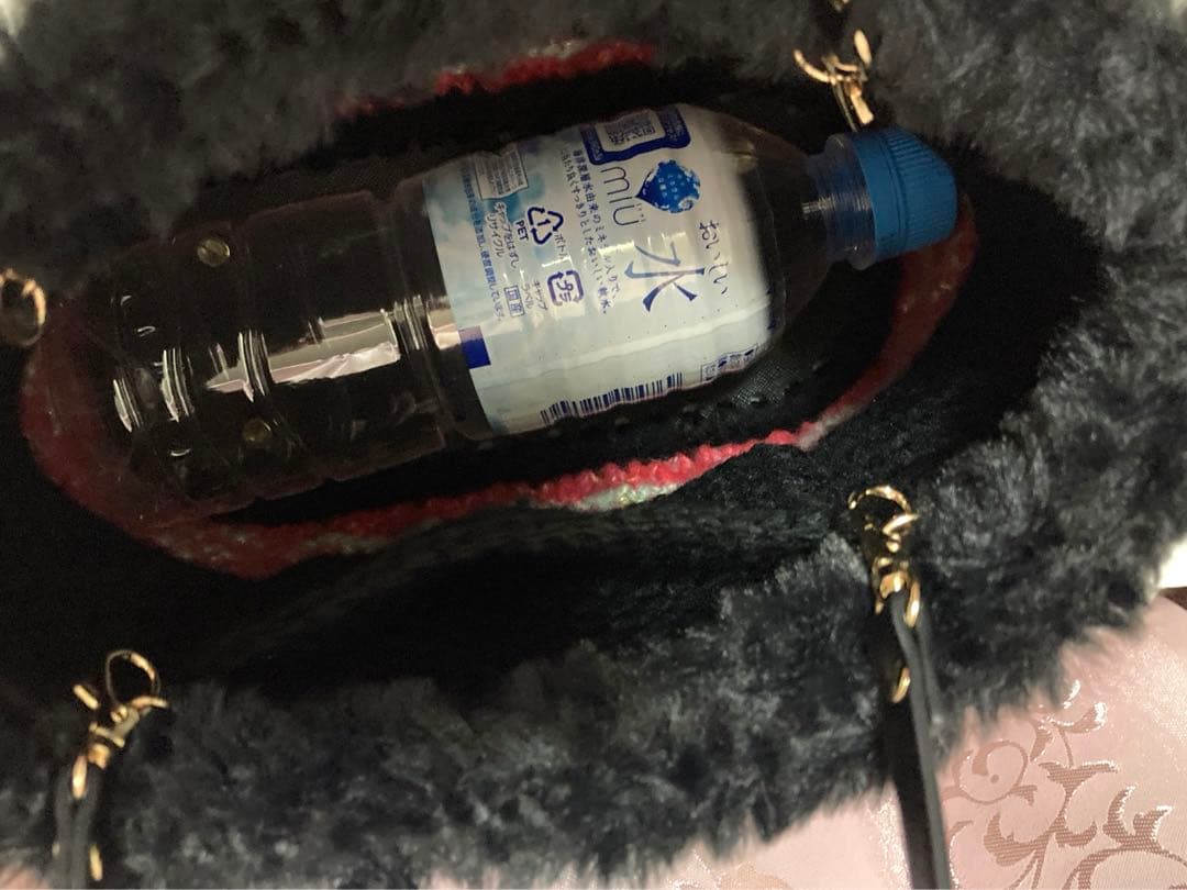 ♥️手編み♥️ハンドメイド♥️いちごバッグ♥️ いちごファーバッグ♥️