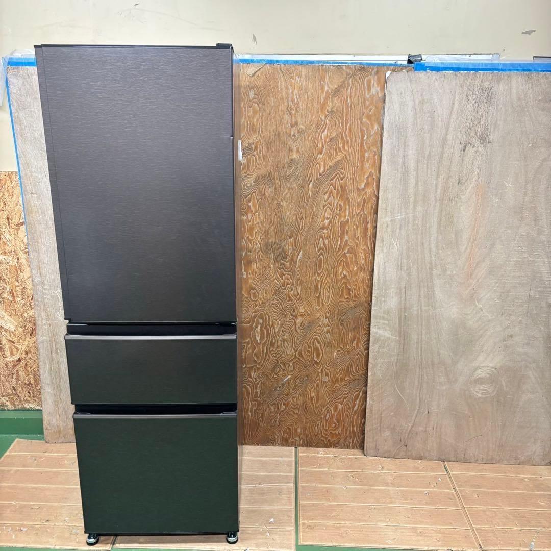 379 2023年製　大型冷蔵庫　家庭用　365L 自動製氷　右開き　最新