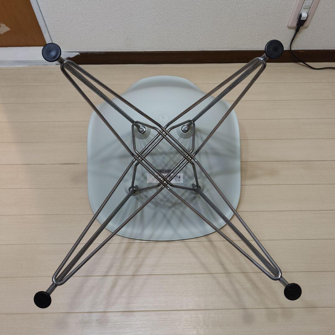 【2024年製 正規品】イームズシェルチェア グレーグリーン ハーマンミラー