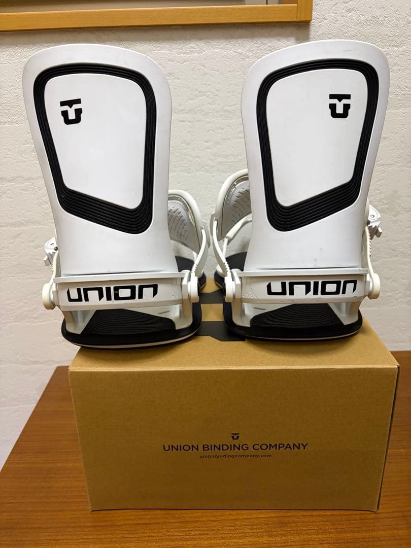 UNION BINDING ウルトラ　スノーボードビンディング ホワイト