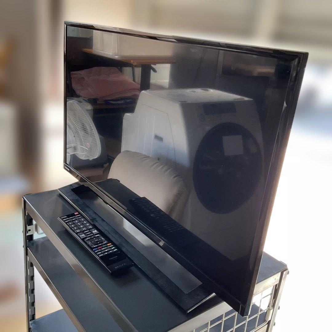 TOSHIBA REGZA 液晶テレビ 本体　2019年　32S22 中古　⓵