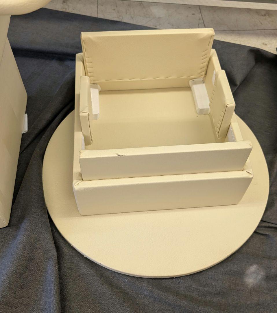 Ohyashoji ピヨ-P お宮参り•お食い初め撮影用椅子 写真館用 撮影椅子