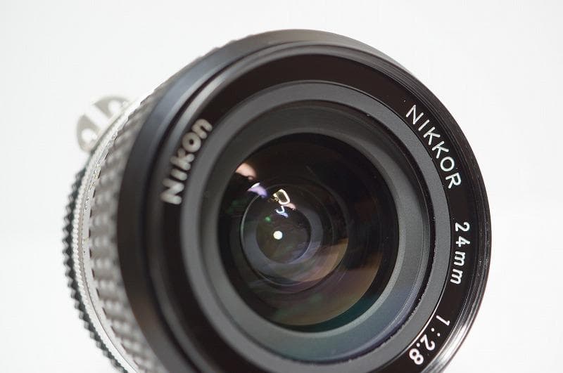 【広角 単焦点】 Nikon Ai-s 24mm F2.8