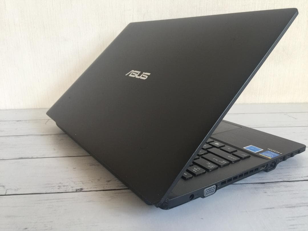 ASUS P2420LA 14型TFT液晶　薄型・コンパクト ノートパソコン