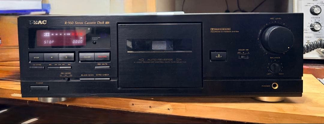 TEAC R-560 動作品　カセットデッキ