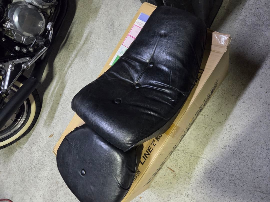 ハーレーダビットソン　FXRT　純正シート