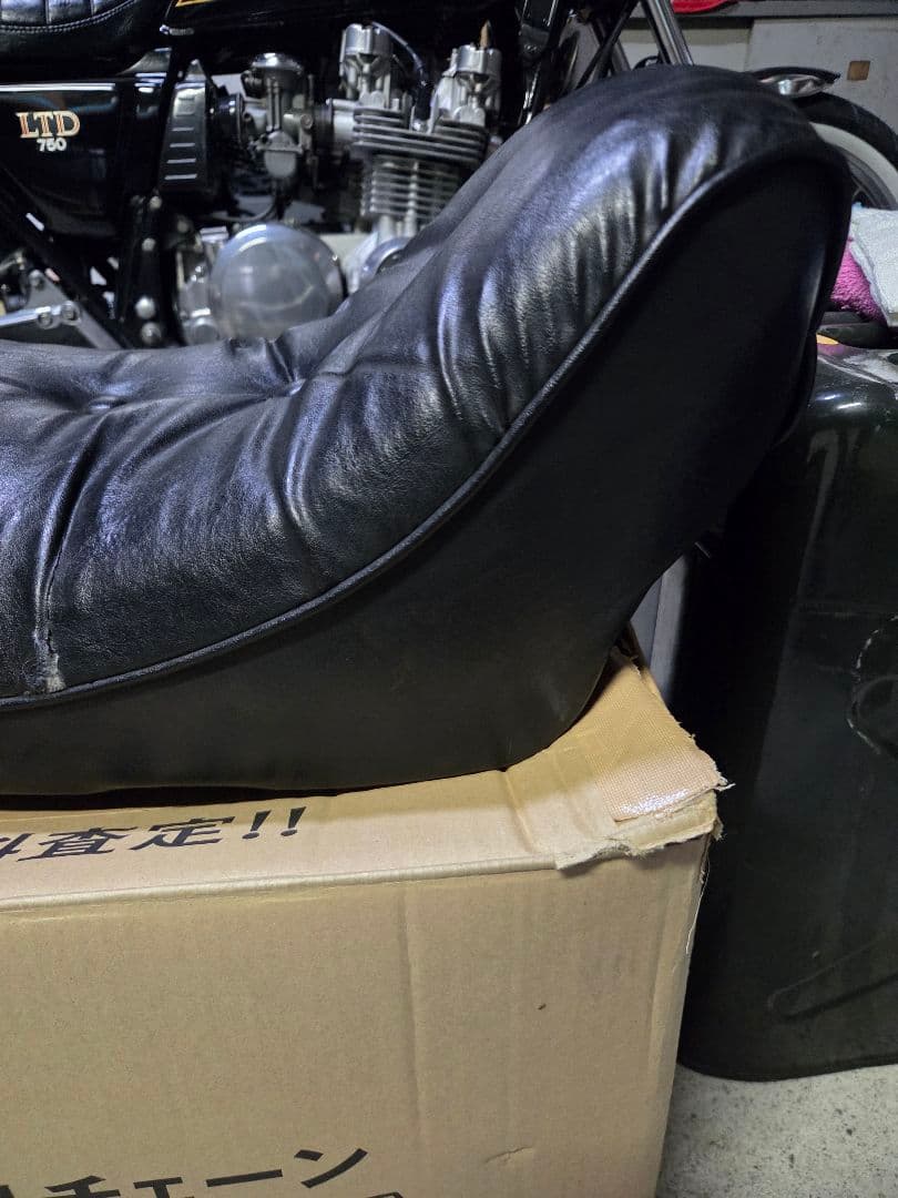 ハーレーダビットソン　FXRT　純正シート