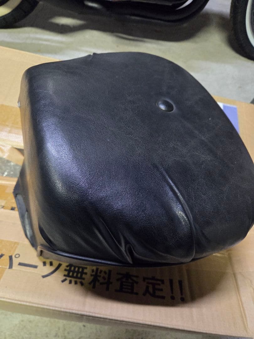 ハーレーダビットソン　FXRT　純正シート