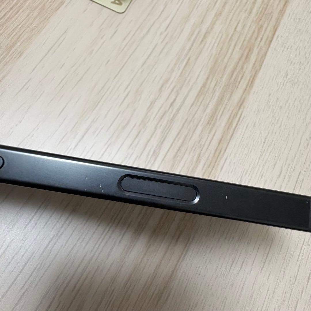 Apple iPhone 16 Pro 本体　256GB 画面不良あり