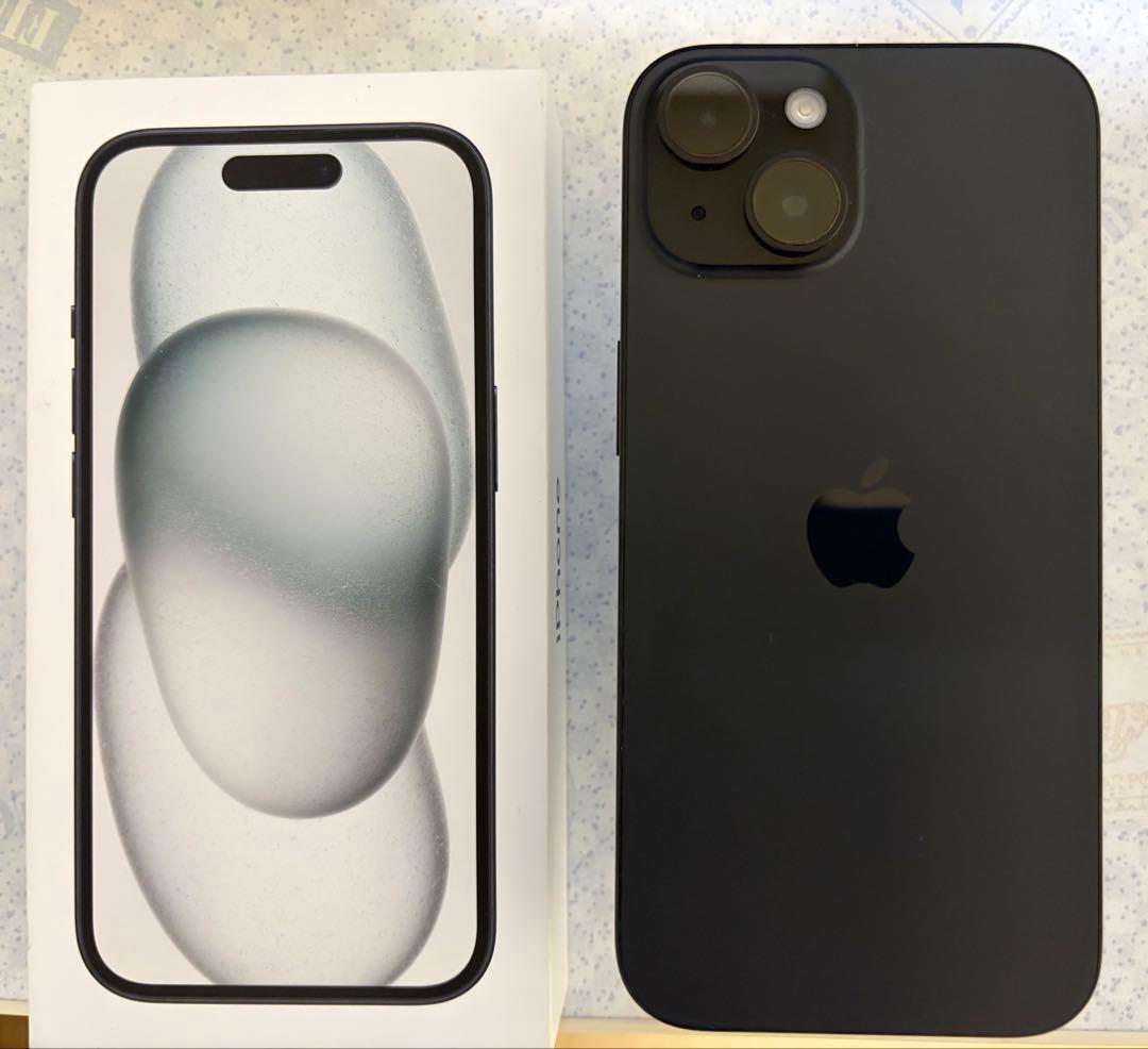 iPhone15 256GB ブラック SIMフリー 美品 完品バッテリー92%