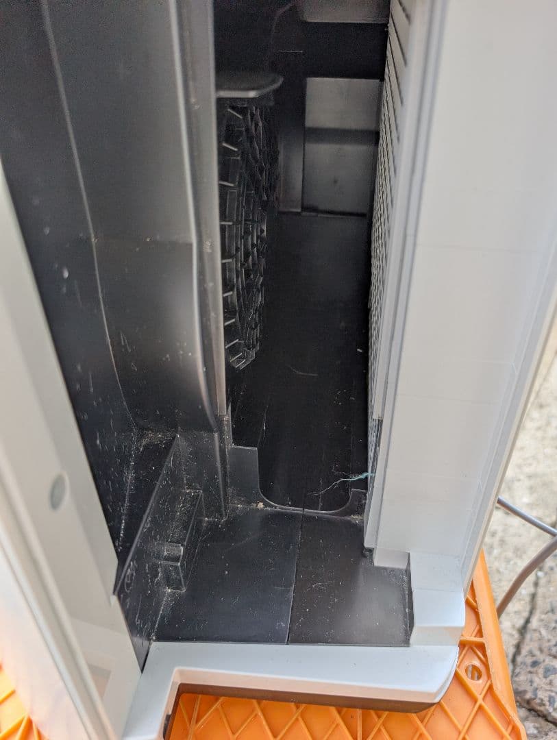 シャープ　加湿空気清浄機　2022　KC-R50-W