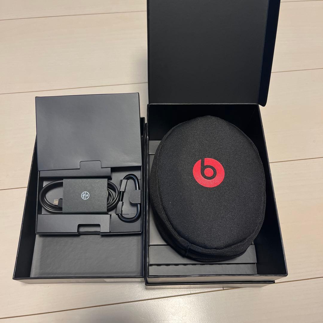 Beats Solo3 ワイヤレスヘッドホン オレンジ