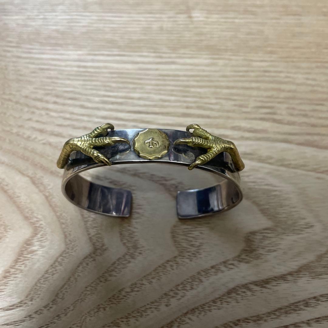 平打ちブレス　爪