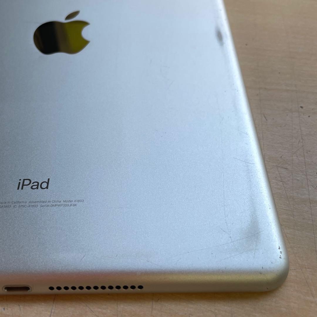 iPad 第6世代　A1893　Wi-Fiモデル　シルバー　32GB #7