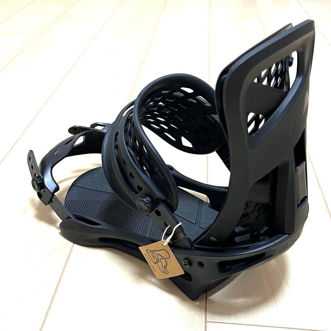 Burton バートン GENESIS ジェネシス reflex Mサイズ