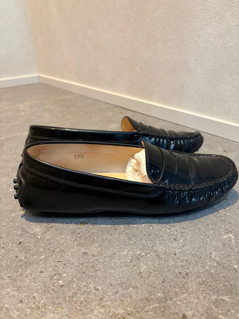 トッズ / エナメルローファー ドライビングシューズ 黒　　37.5