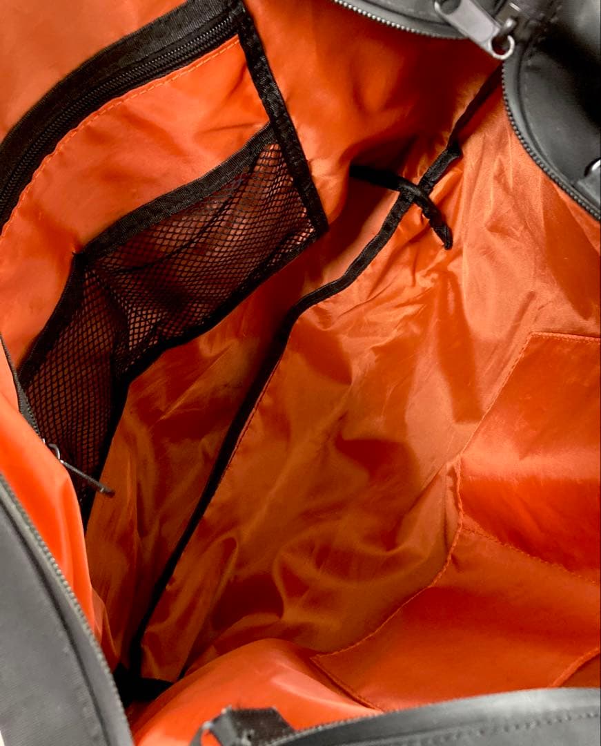 【美品】meltum メルタム ナイロンメッセンジャーバッグ