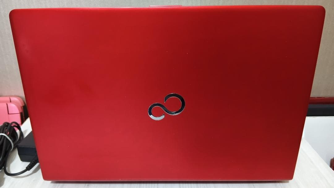 Fujitsu Lifebook SH90/X 6世代i5