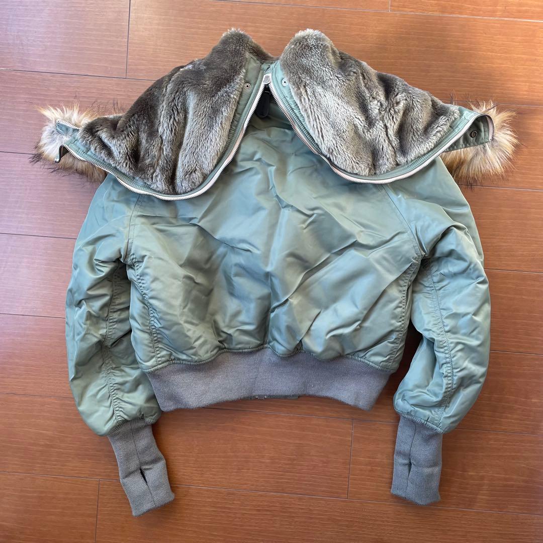 ✨美品✨AVIREX n2b フライトジャケット 短丈 ミリタリー　カーキ