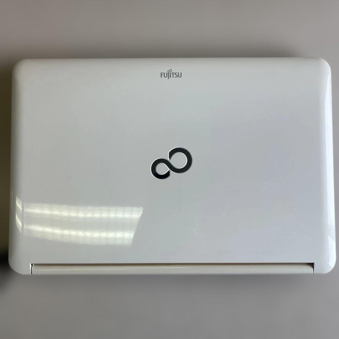 ☆訳有安美品☆WindowsXP☆富士通15.6インチ大画面PC☆第3世代i7☆