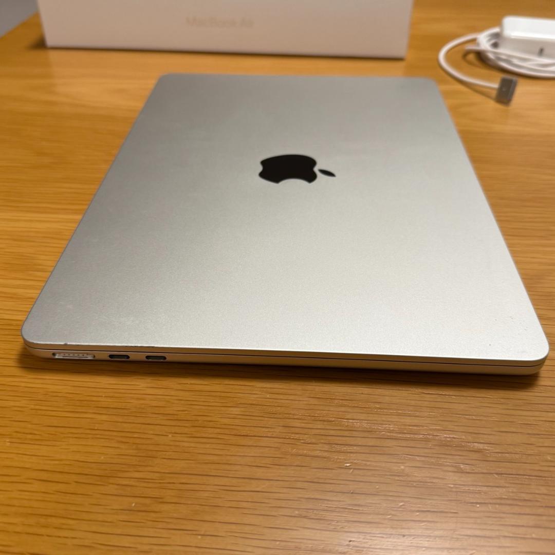 MacBook Air M2 2022／16GB／USキーボード／スターライト