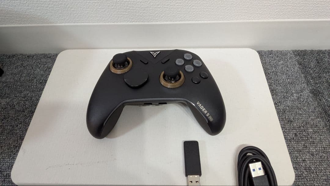 Flydigi Vader5 Pro チャージャードック付き　新品未開封