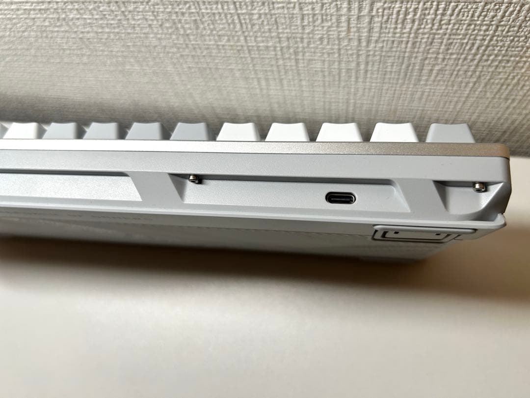 エイスースASUS ROG AZOTH ワイヤレスゲーミングキーボード ほぼ新品