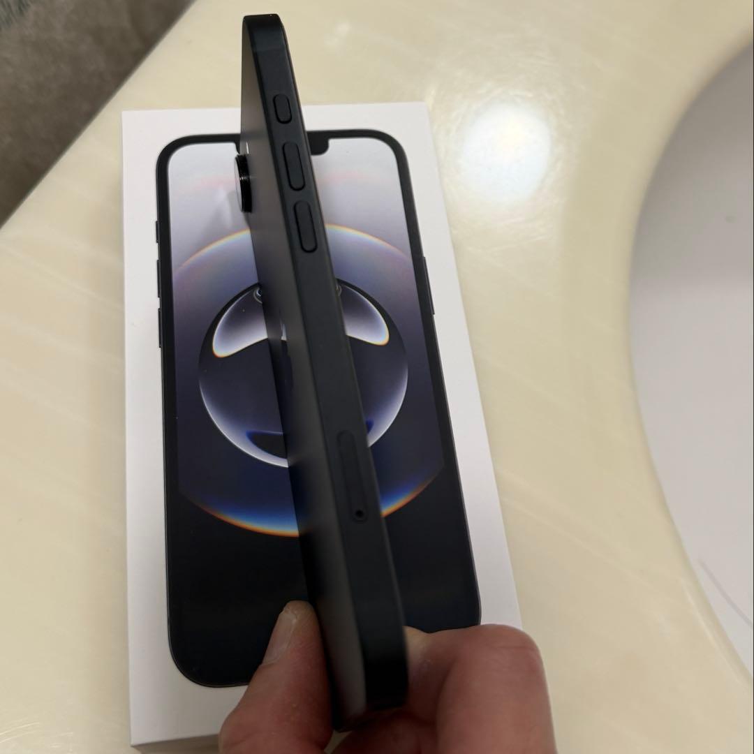 iPhone16e 256GB ブラック SIMフリー 美品