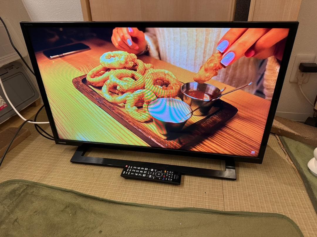 東芝 TOSHIBA　レグザ　テレビ 32型　32S22　2019年製　超美品！