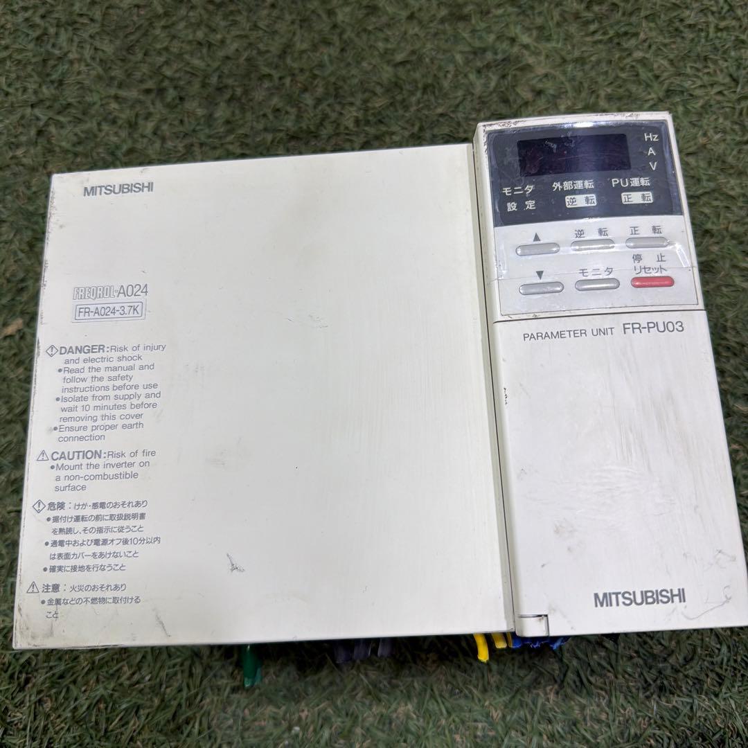 三菱電機 インバータ　FREQROL-A024 FR-A024-3.7K