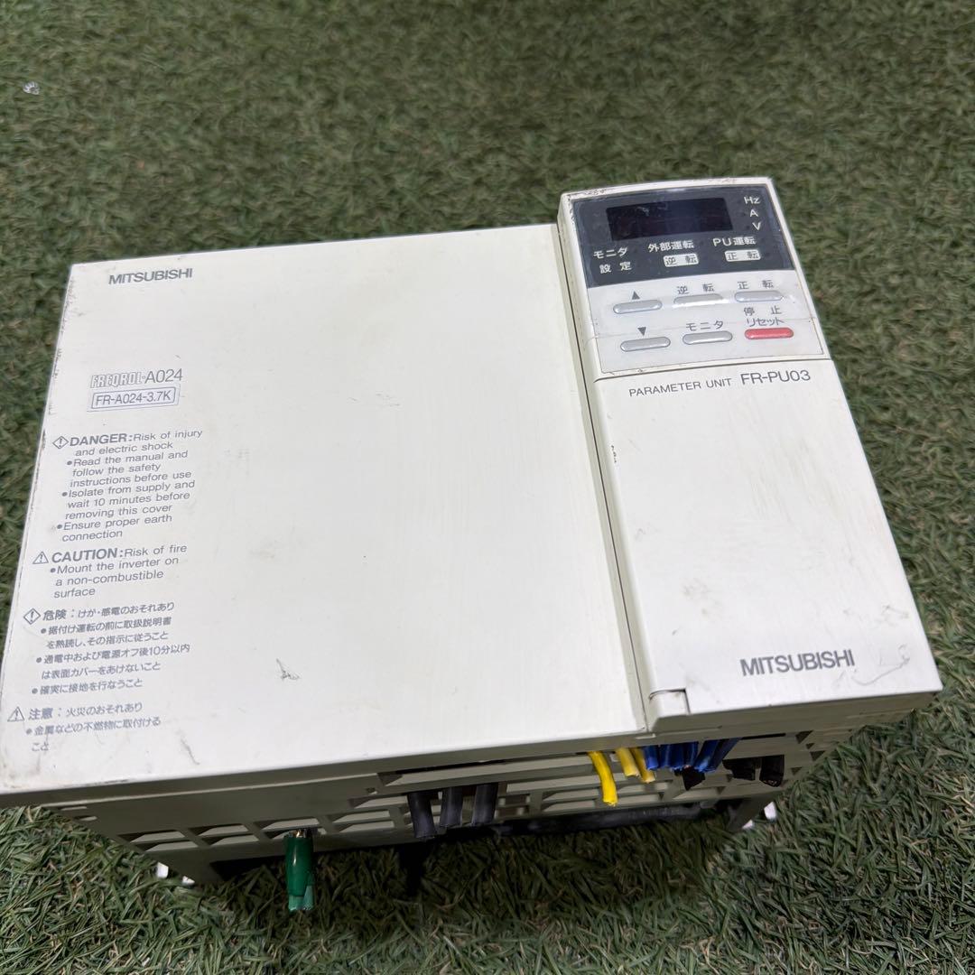 三菱電機 インバータ　FREQROL-A024 FR-A024-3.7K