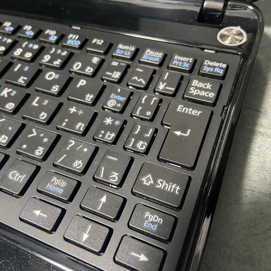 【極美品】FMV LIFEBOOK FMVP50EB ブラック ノートPC