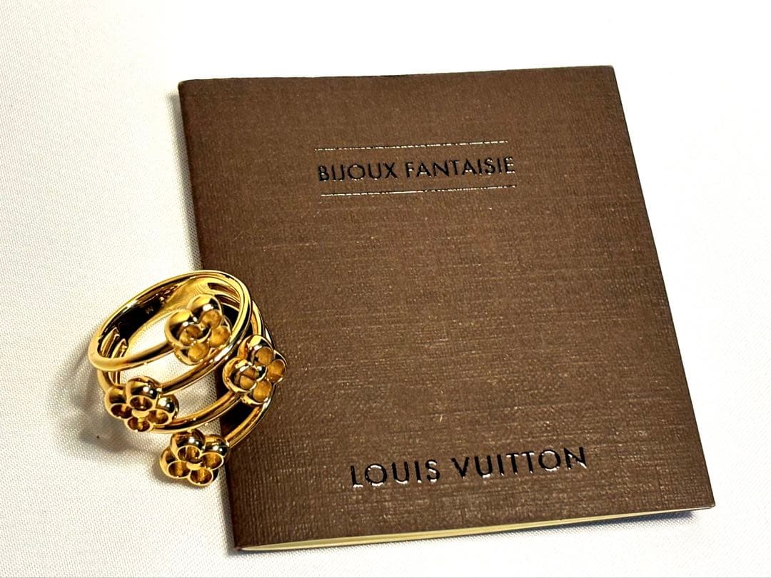 サリー　ＬＯＵＩＳ ＶＵＩＴＴＯＮ ルイヴィトン リングフラワーフル