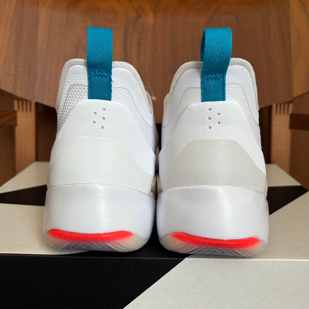 新品未使用 ジョーダン ルカ1 luka1 PF \"ネオ ターコイズ 28cm