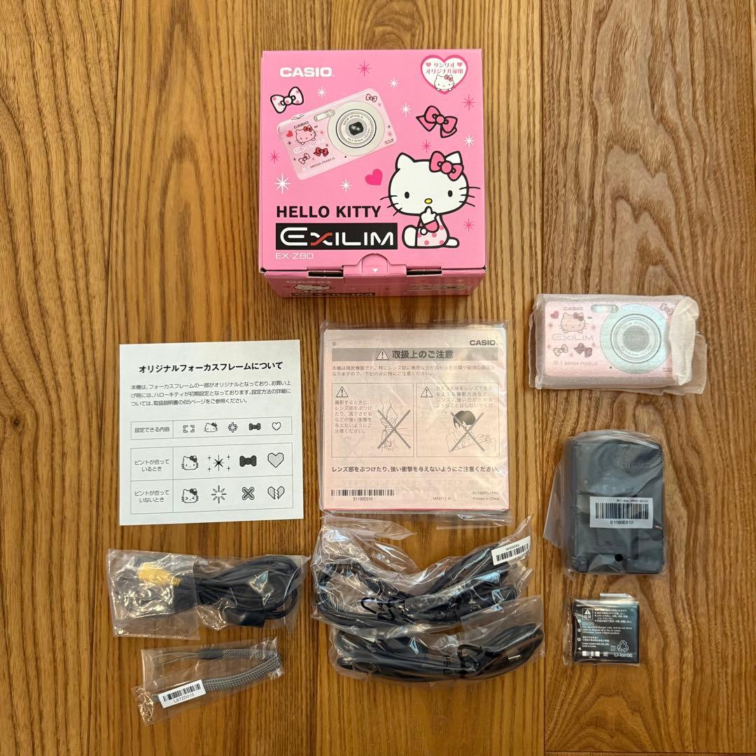 CASIO EXILIM EX-Z80 ピンク　ハローキティ　デジカメ