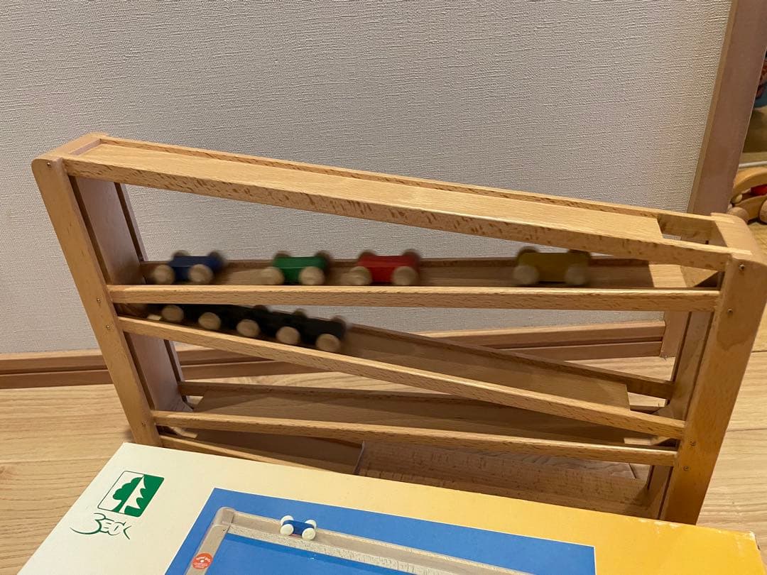 Laufbahn 木製レーストラックと車セット