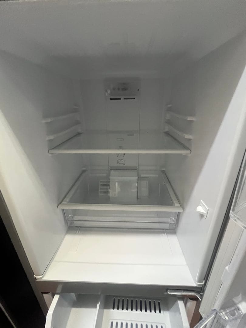 冷蔵庫AQUA2022年126L2ドア　一人暮らし用　送料込み