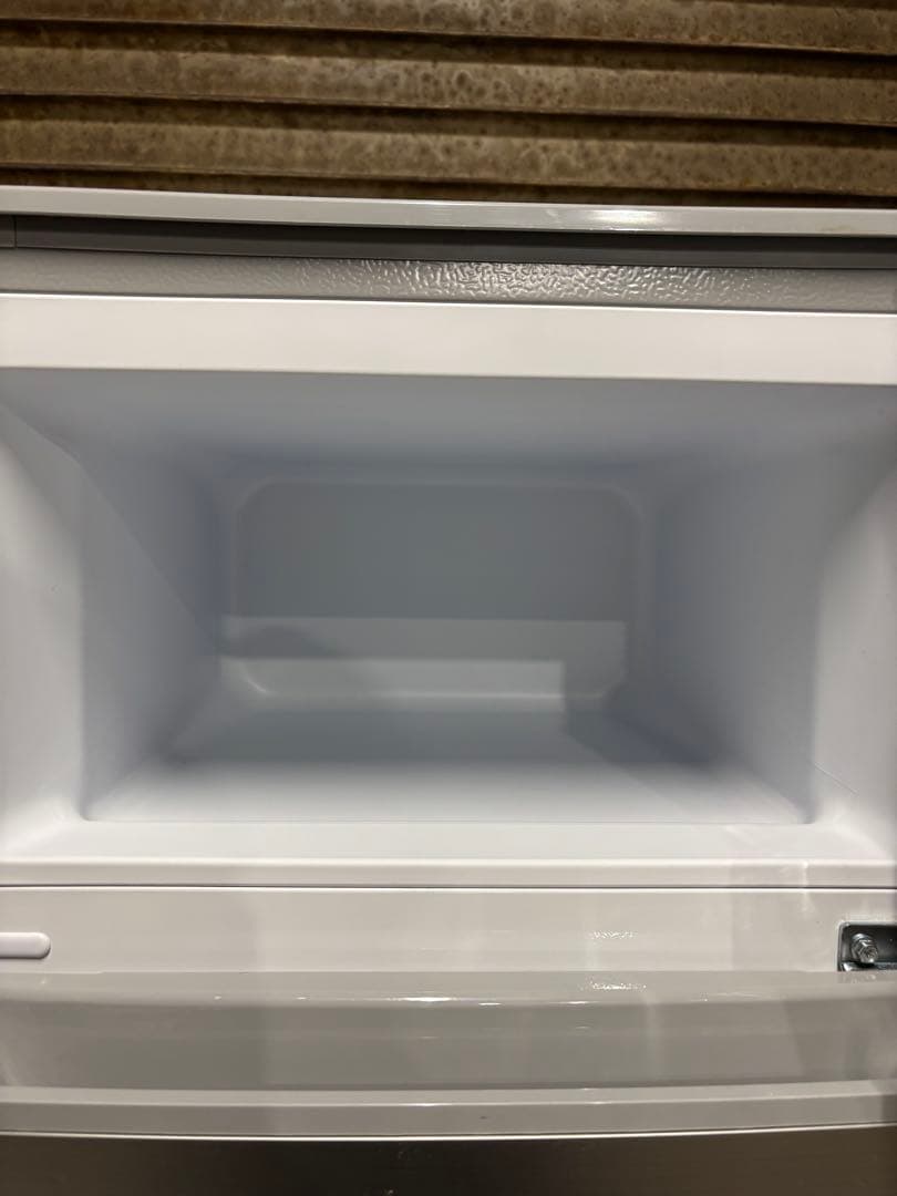 ヤマダ ノンフロン冷凍冷蔵庫 YRZ-C09H1 2022年製