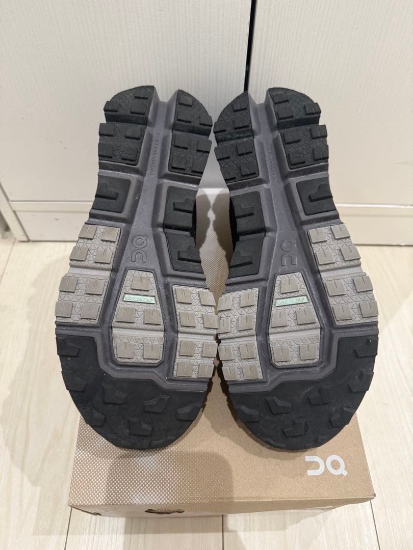 ヒロさま専用　＜On＞Cloudaway2 スニーカー　27.5㎝