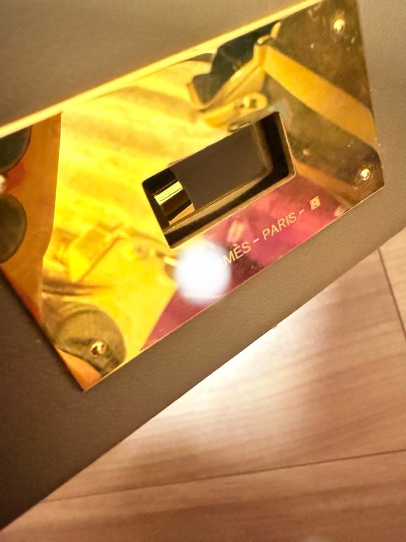 グレー ハンドバッグ ゴールド金具付き