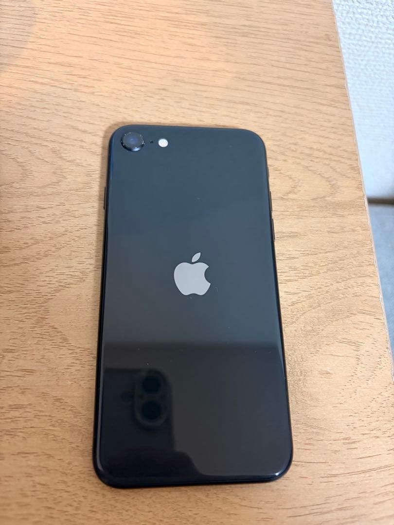 Apple iPhone SE 2世代　128GB