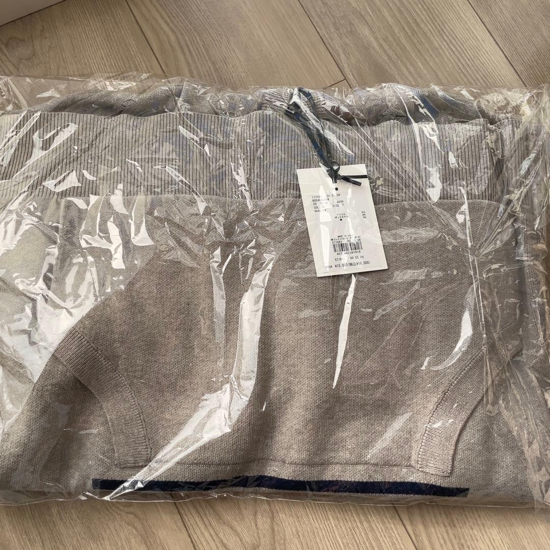 バンヤードストー厶 ロゴ入りフーディーニット ベージュ 新品未使用 タグ付き