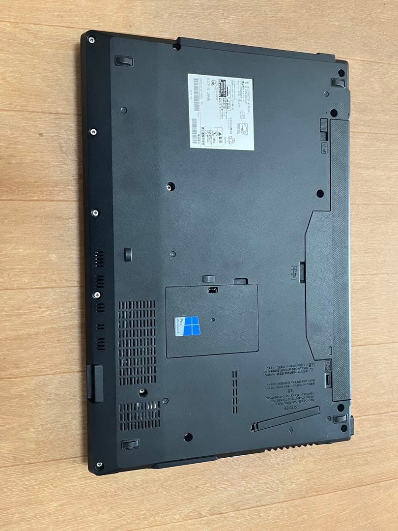 ノートパソコン　LIFEBOOK A574/HX