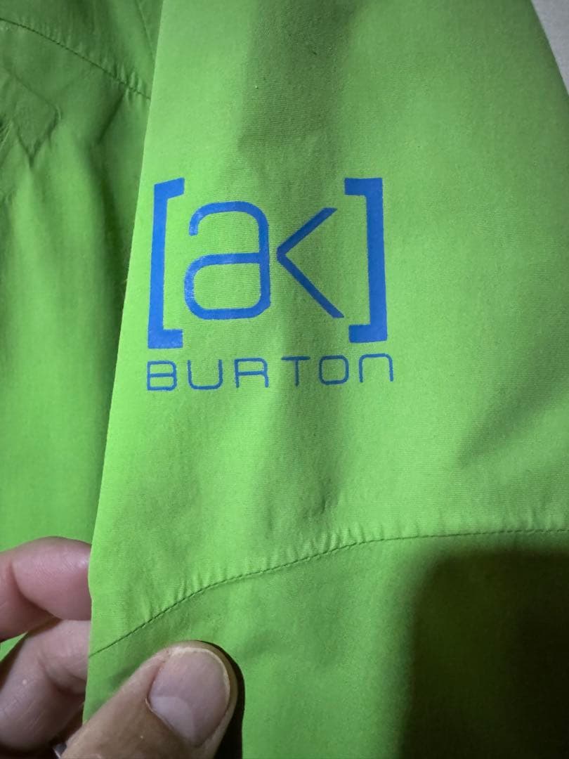 バートン[ak] スノーボードジャケット メンズ 緑