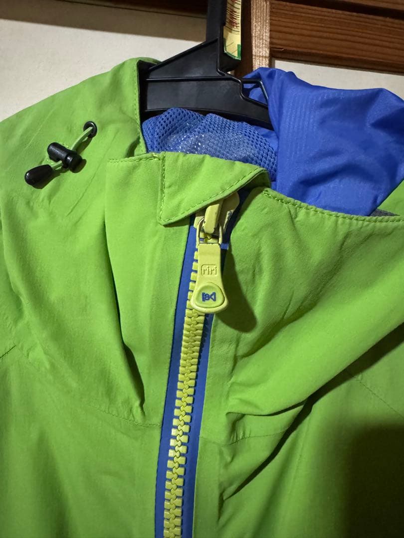 バートン[ak] スノーボードジャケット メンズ 緑