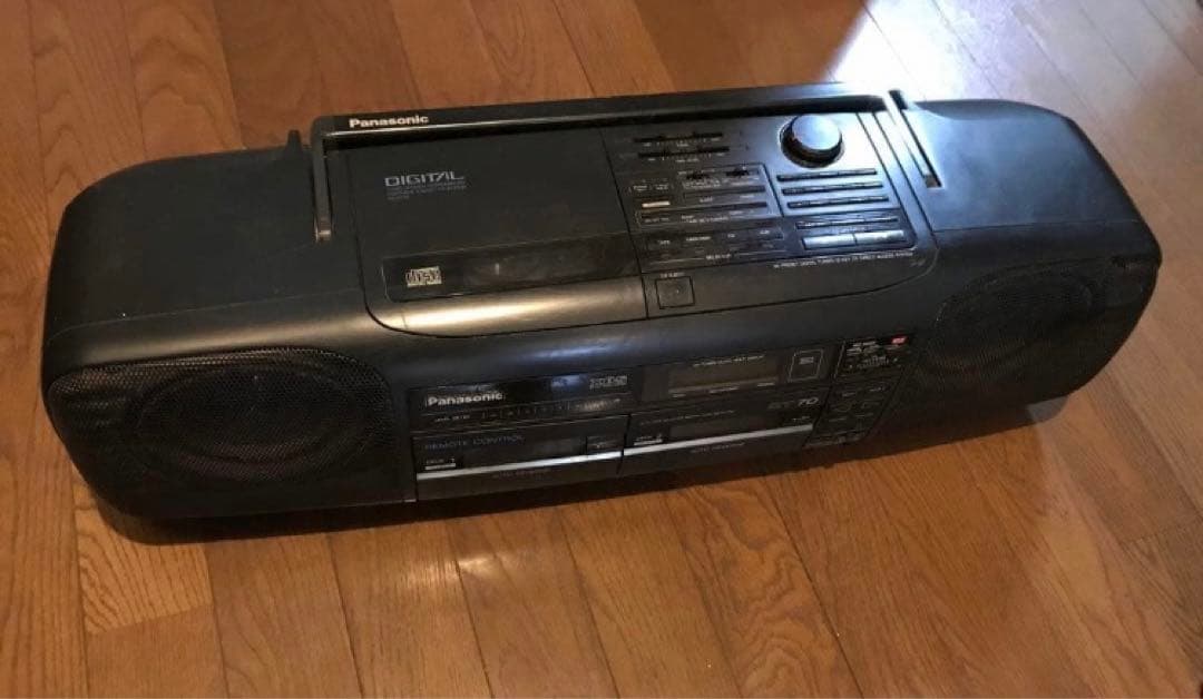 ラジカセ　Panasonic RX-DT70