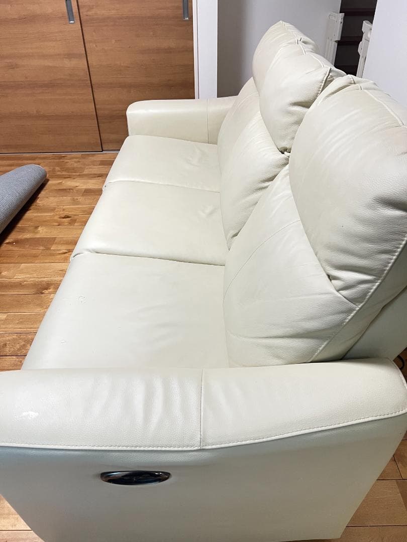 【key】ニトリ 3人掛け電動リクライニングソファ 本革タイプ (UM01