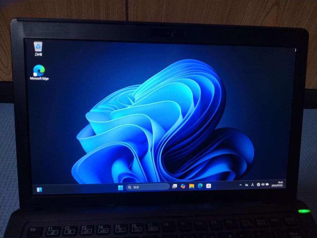 軽量薄型☆VAIO VJS111D11N i5-6200 8GB SSD128