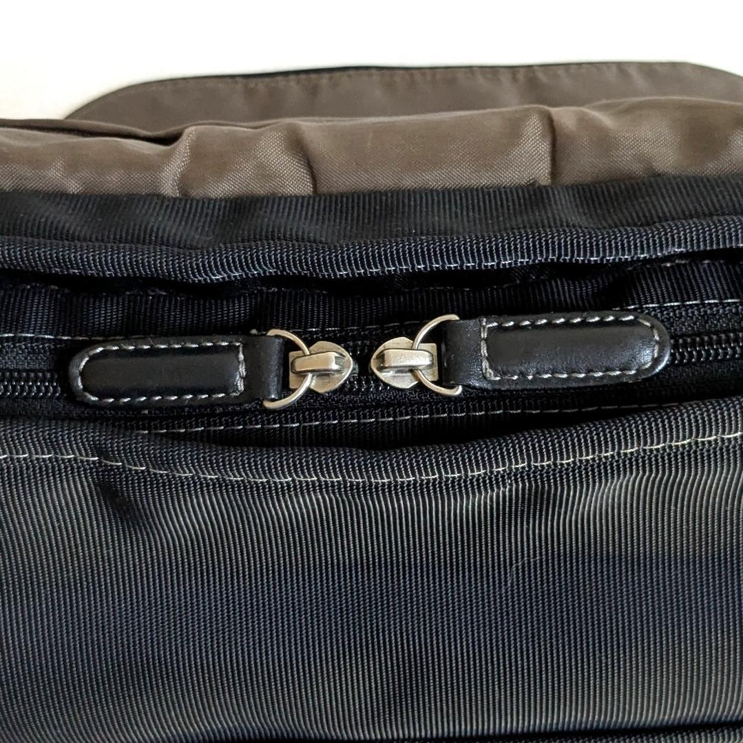 ポールスミス ショルダーバッグ　メッセンジャーバッグ ナイロン ブラック　A4